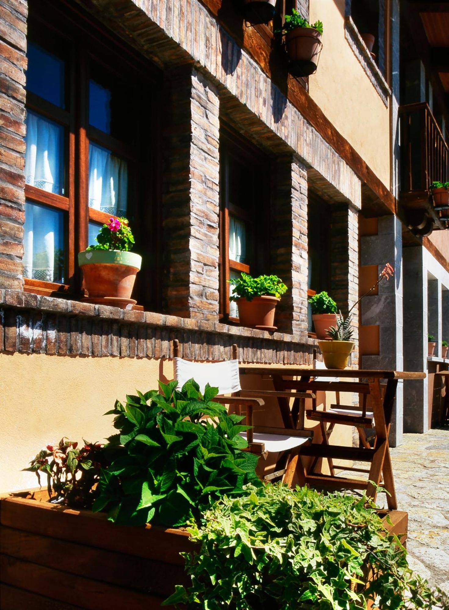 Casa Rural La Riba Sames Luaran gambar